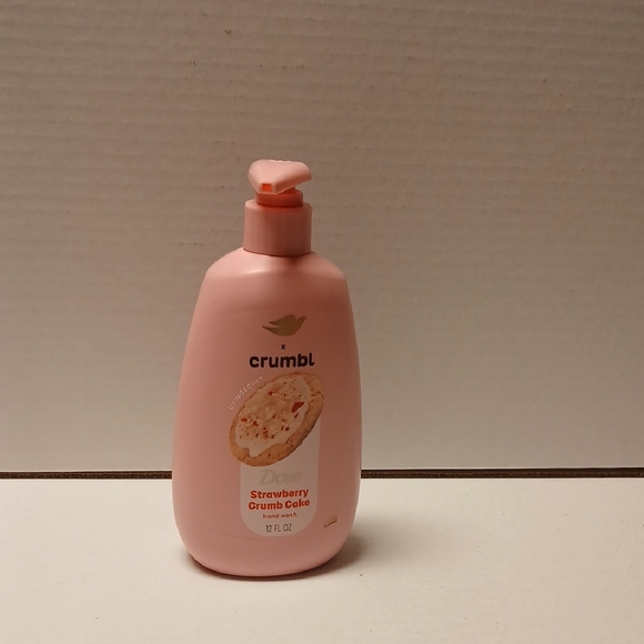 Dove Other - Dove Crumbl Strawberry Crumb Cake Hand Wash NWT